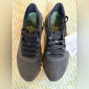 CROCS Men's Black & Camouflage Sneakers